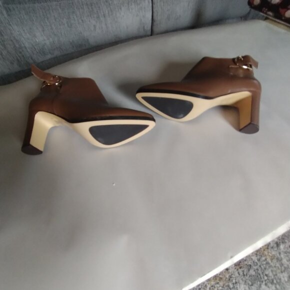 Max Mara Women's Tobacco Ornati Leather Block Heel Ankle Booties - Picture 2 of 6